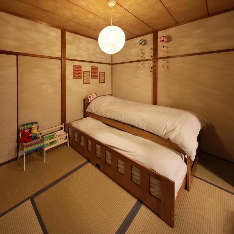 Chikyuutabikazoku Usj Apartment Osaka Exterior foto